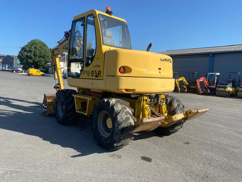 Komatsu PW95 - Wheel excavator: picture 2 Komatsu PW95 - Wheel excavator: picture 2