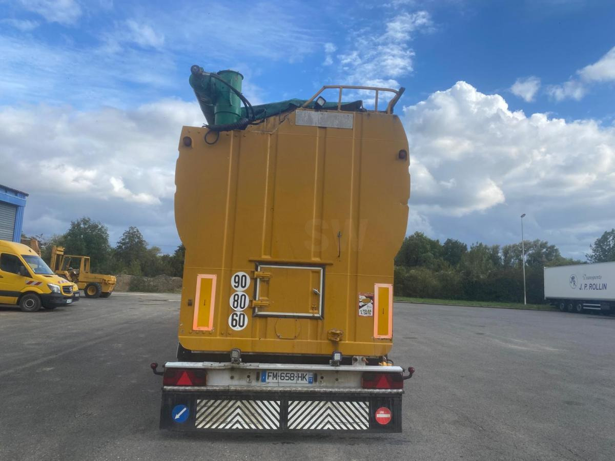 LEVEQUES  - Tank semi-trailer: picture 5 LEVEQUES  - Tank semi-trailer: picture 5