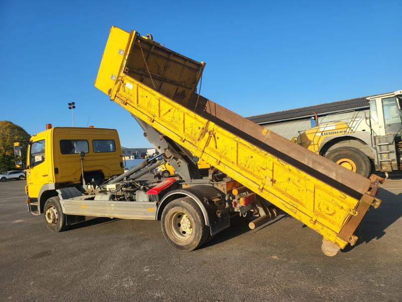 Hook lift truck Mercedes Atego 1622: picture 7 Hook lift truck Mercedes Atego 1622: picture 7