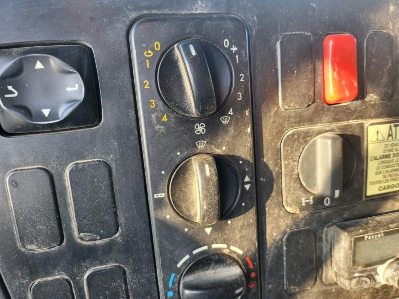 Hook lift truck Mercedes Atego 1622: picture 17 Hook lift truck Mercedes Atego 1622: picture 17