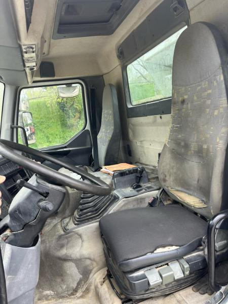 Tipper Renault Kerax 370 DCI: picture 9