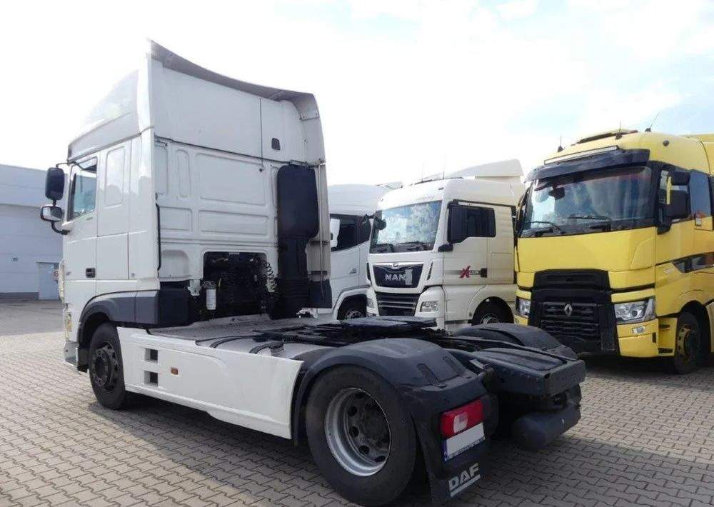 DAF 106 480 KM AUTOMAT / KLIMA POSTOJOWA / FULL SPOJLER / 2020 ROK !! - Tractor unit: picture 4 DAF 106 480 KM AUTOMAT / KLIMA POSTOJOWA / FULL SPOJLER / 2020 ROK !! - Tractor unit: picture 4