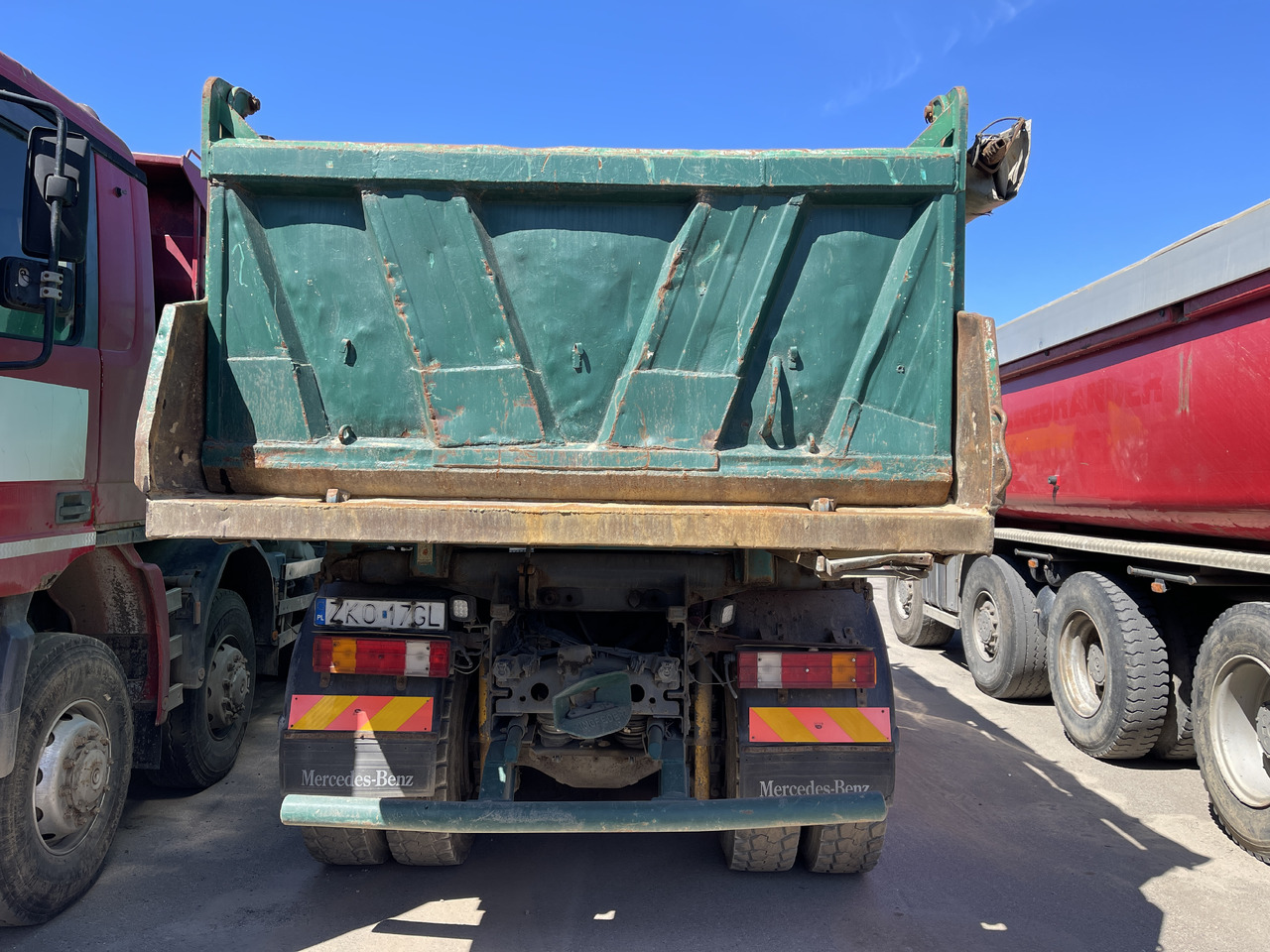 MERCEDES-BENZ Actros 3331 - Tipper: picture 3 MERCEDES-BENZ Actros 3331 - Tipper: picture 3