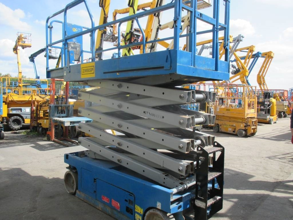Genie GS 3246 - Scissor lift: picture 4 Genie GS 3246 - Scissor lift: picture 4