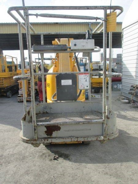Manitou 105 VJR 2 - Vertical mast lift: picture 4 Manitou 105 VJR 2 - Vertical mast lift: picture 4