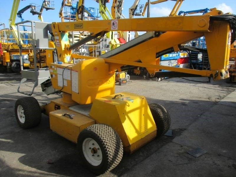 Niftylift HR 12 N D E Bi-Energy - Articulated boom: picture 5 Niftylift HR 12 N D E Bi-Energy - Articulated boom: picture 5