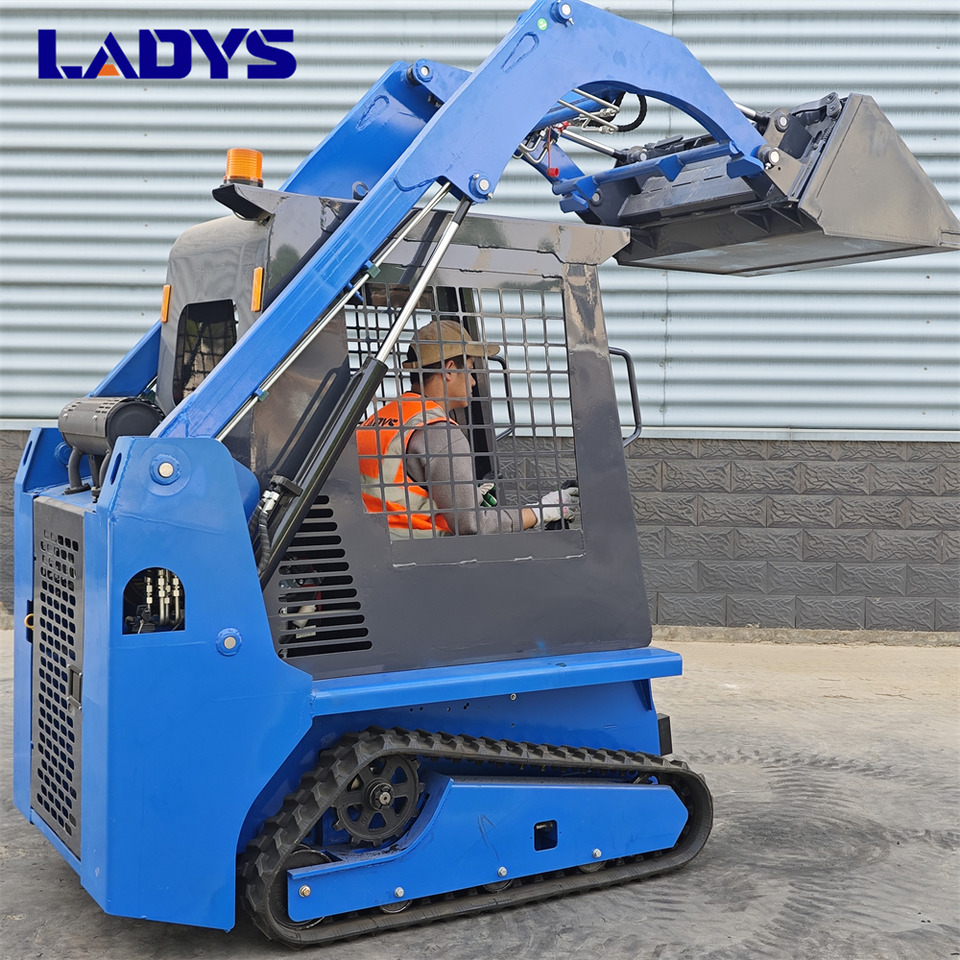 LADYS LA670 Skid Steer Euro 5/Epa Engine Kubota Mini Small Skid Steer Loader For Sale - Skid steer loader: picture 4 LADYS LA670 Skid Steer Euro 5/Epa Engine Kubota Mini Small Skid Steer Loader For Sale - Skid steer loader: picture 4