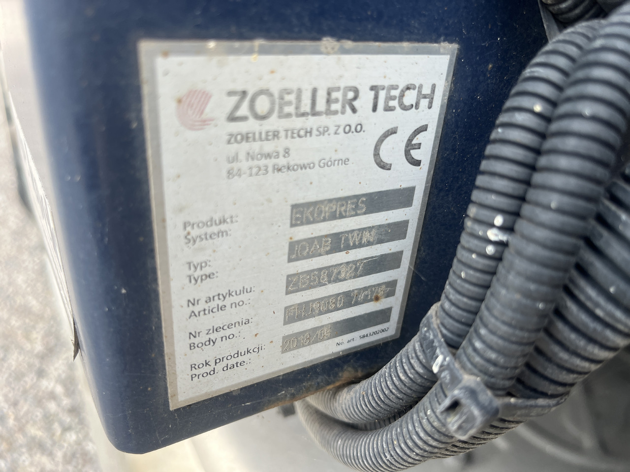 Lease a MERCEDES-BENZ Econic 2630 2 camber MERCEDES-BENZ Econic 2630 2 camber: picture 11 Lease a MERCEDES-BENZ Econic 2630 2 camber MERCEDES-BENZ Econic 2630 2 camber: picture 11