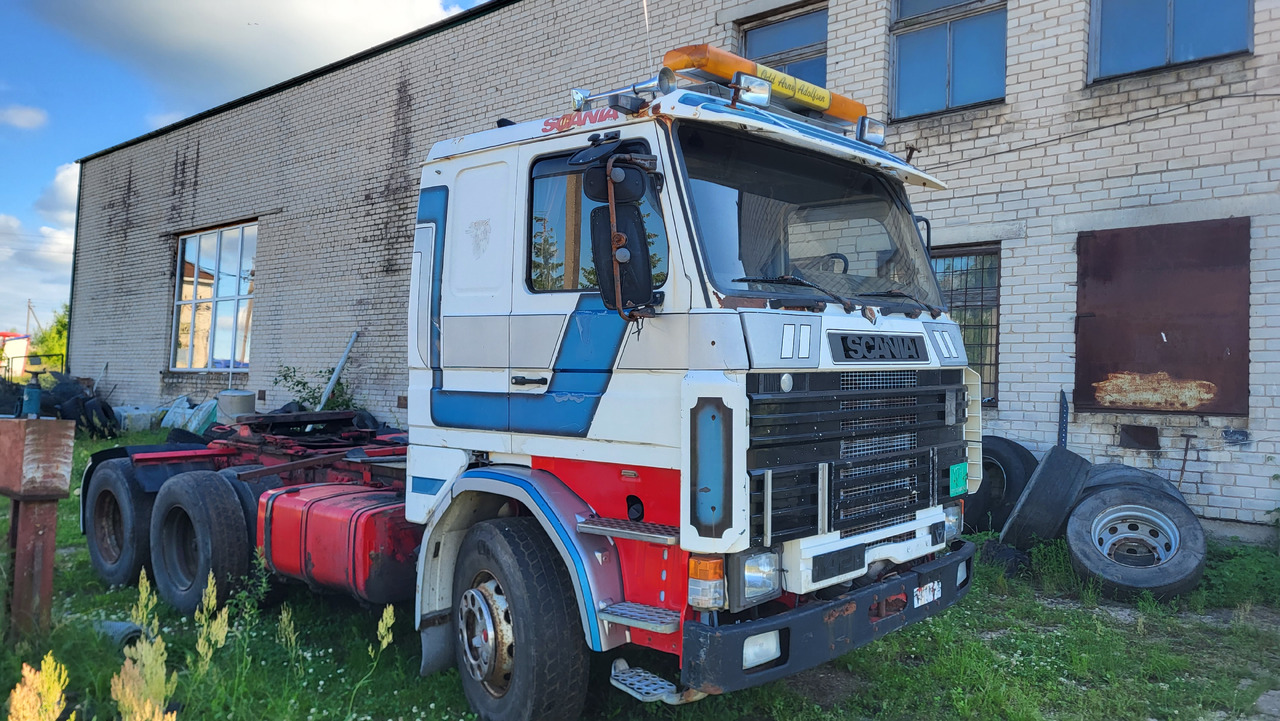 SCANIA R 142 H 6X2 SU KRANU - Tractor unit: picture 1 SCANIA R 142 H 6X2 SU KRANU - Tractor unit: picture 1