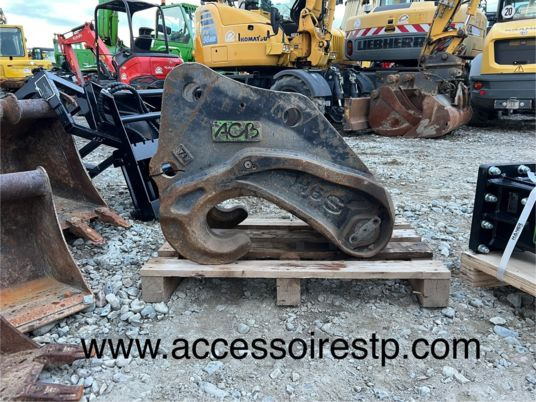 Attache rapide hydraulique Morin M6 - Quick coupler: picture 1 Attache rapide hydraulique Morin M6 - Quick coupler: picture 1
