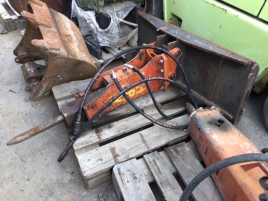 BRH / marteau hydraulique pour BOBCAT - Hydraulic hammer: picture 1 BRH / marteau hydraulique pour BOBCAT - Hydraulic hammer: picture 1