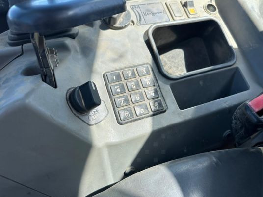 Mini excavator Bobcat E35 Cabine à 22500 € HT: picture 9 Mini excavator Bobcat E35 Cabine à 22500 € HT: picture 9