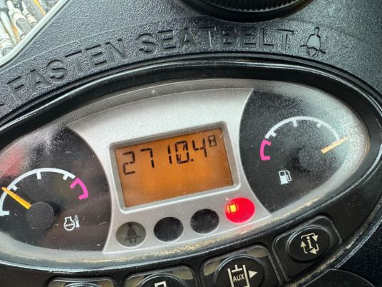 Mini excavator Bobcat E35 Cabine à 23 500 € HT: picture 9 Mini excavator Bobcat E35 Cabine à 23 500 € HT: picture 9