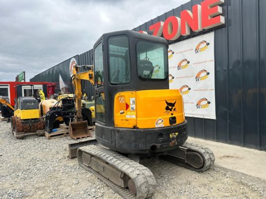 Bobcat E35 Cabine à 23 500 € HT - Mini excavator: picture 4 Bobcat E35 Cabine à 23 500 € HT - Mini excavator: picture 4