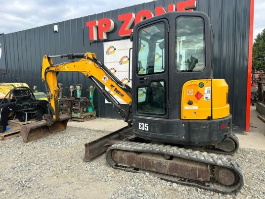 Mini excavator Bobcat E35 Cabine à 23500 € HT: picture 6 Mini excavator Bobcat E35 Cabine à 23500 € HT: picture 6