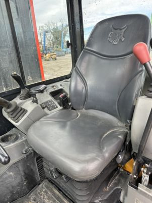 Mini excavator Bobcat E50: picture 8