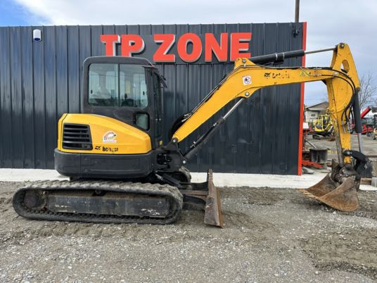Mini excavator Bobcat E50: picture 7