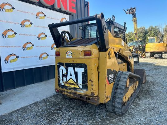 Caterpillar 259 B - 3 High Flow à 28500 € HT - Compact track loader: picture 3 Caterpillar 259 B - 3 High Flow à 28500 € HT - Compact track loader: picture 3