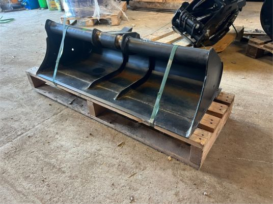 Godet de curage - Morin M0 - Excavator bucket: picture 4 Godet de curage - Morin M0 - Excavator bucket: picture 4