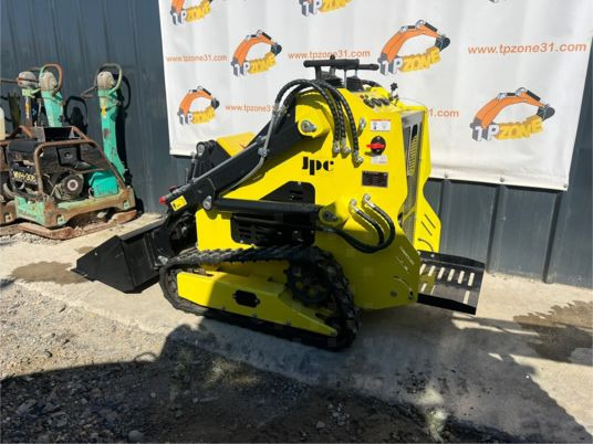 JPC HT360 - Mini excavator: picture 5 JPC HT360 - Mini excavator: picture 5