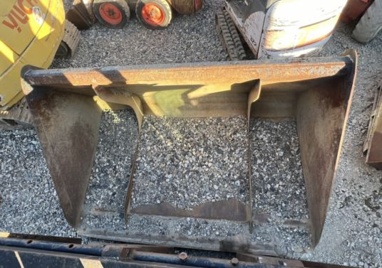 Merlo godet grand volume - Loader bucket: picture 2 Merlo godet grand volume - Loader bucket: picture 2