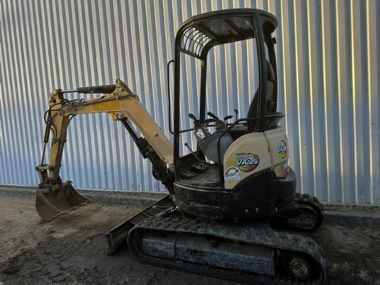 Mini excavator Yanmar VIO25-4 Canopy: picture 6
