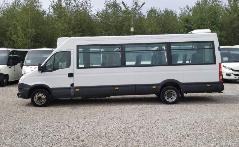 Iveco Daily 23 *NOWY SILNIK* 2 SZTUKI*, klima, winda - Suburban bus: picture 5 Iveco Daily 23 *NOWY SILNIK* 2 SZTUKI*, klima, winda - Suburban bus: picture 5