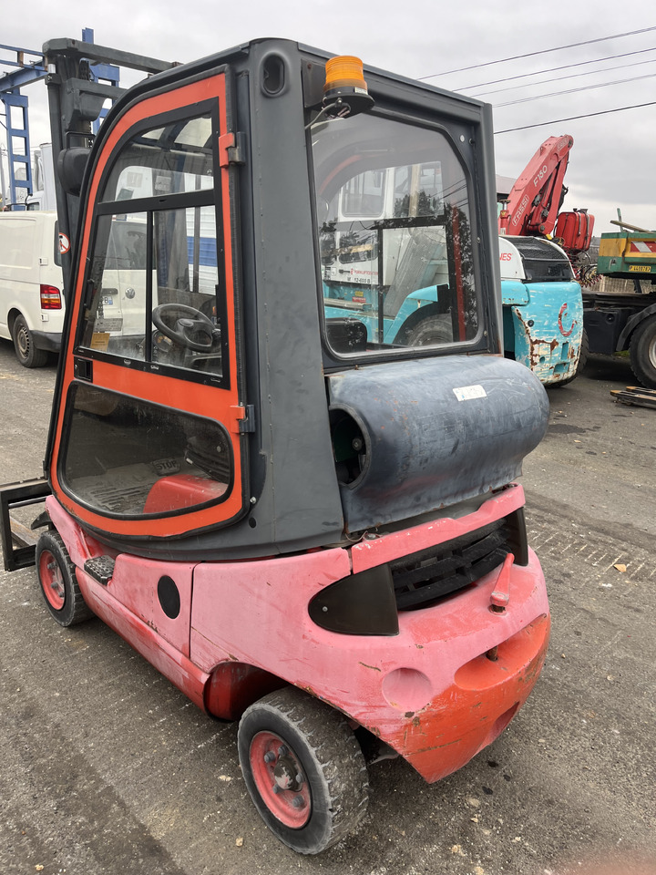 FENWICK H18 1t8 - LPG forklift: picture 5 FENWICK H18 1t8 - LPG forklift: picture 5