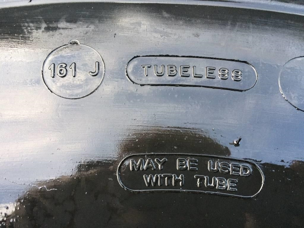 Michelin 395/85R20 XZL - USED NN 95% - Tire for Truck: picture 3 Michelin 395/85R20 XZL - USED NN 95% - Tire for Truck: picture 3