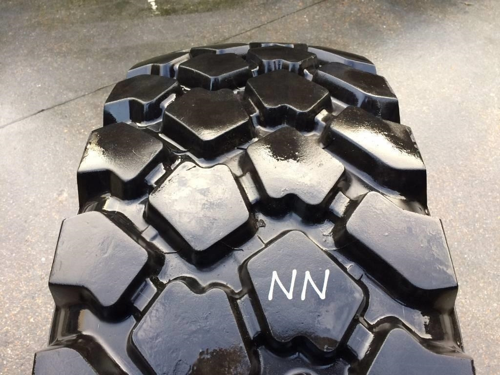 Michelin 395/85R20 XZL - USED NN 95% - Tire for Truck: picture 2 Michelin 395/85R20 XZL - USED NN 95% - Tire for Truck: picture 2