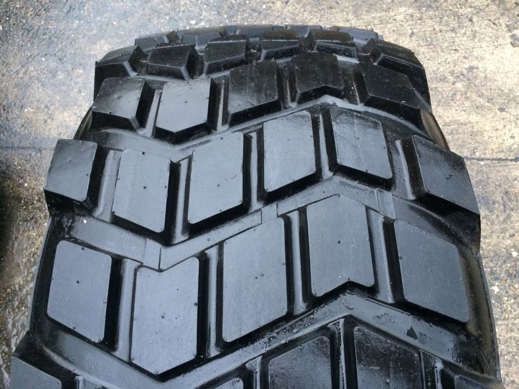 Michelin 525/65R20.5 XS - RECAP - Tire for Agricultural machinery: picture 2 Michelin 525/65R20.5 XS - RECAP - Tire for Agricultural machinery: picture 2