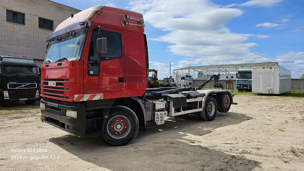 IVECO 240E42 6x2 - Hook lift truck: picture 1 IVECO 240E42 6x2 - Hook lift truck: picture 1