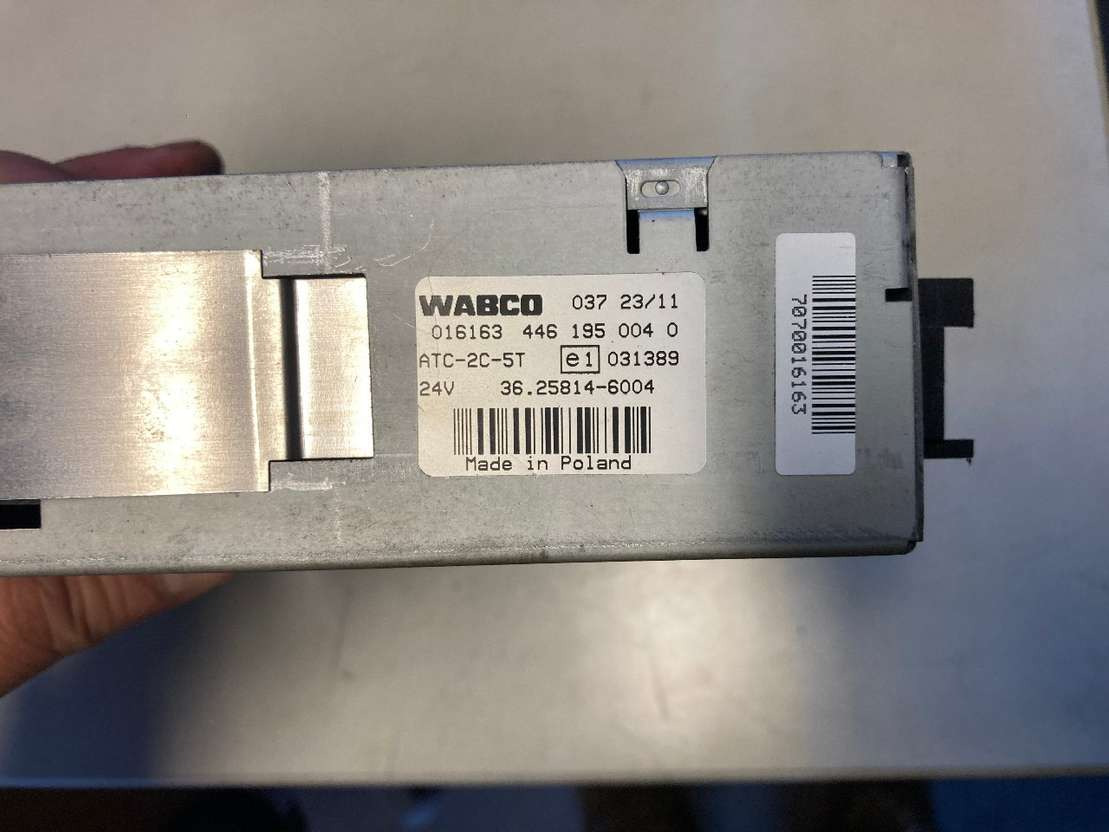Wabco Wabco Klimabedienteil 4461950040 MAN Lions City 446 195 004 0 - Cab and interior for Bus: picture 2 Wabco Wabco Klimabedienteil 4461950040 MAN Lions City 446 195 004 0 - Cab and interior for Bus: picture 2