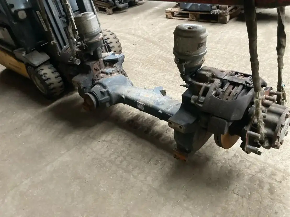 ZF Hinterachse Axis ZF AV132/90 5,13 4472036457 MAN Lions City A21 - Rear axle for Bus: picture 1 ZF Hinterachse Axis ZF AV132/90 5,13 4472036457 MAN Lions City A21 - Rear axle for Bus: picture 1