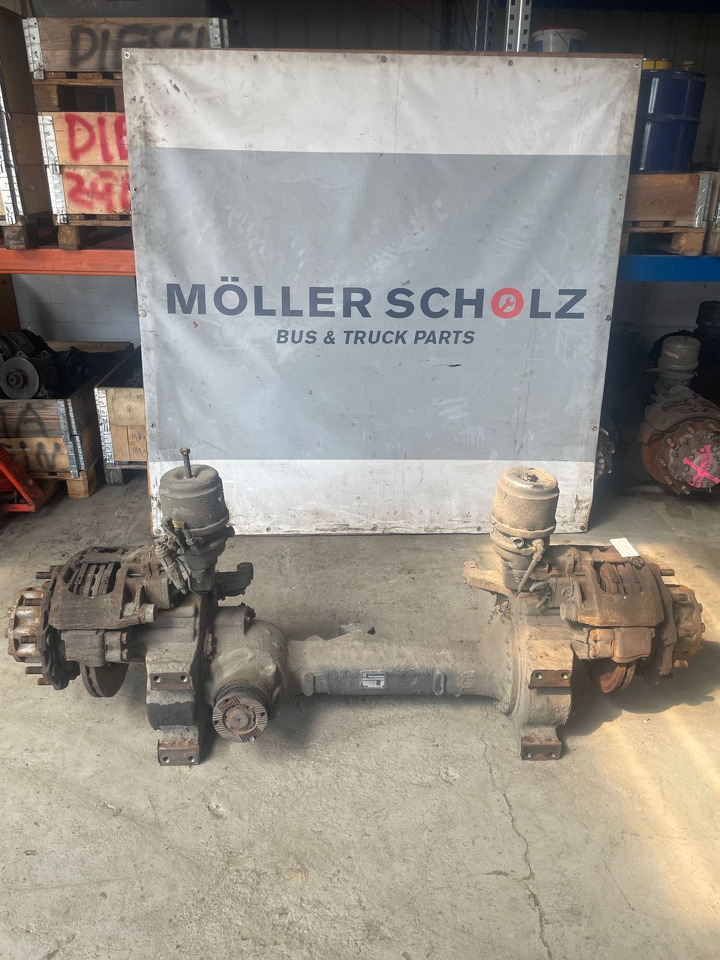 ZF Hinterachse Axis ZF AV132 II /90 5,13 4472040254 MAN Lions City - Rear axle for Bus: picture 1 ZF Hinterachse Axis ZF AV132 II /90 5,13 4472040254 MAN Lions City - Rear axle for Bus: picture 1