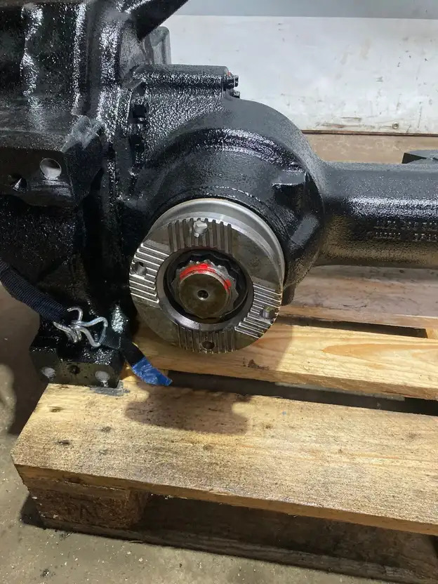 ZF Hinterachse ZF AV 133/87 4472037311 6,20 A6443501101 Citaro Mercedes C2 Euro - Rear axle for Bus: picture 2 ZF Hinterachse ZF AV 133/87 4472037311 6,20 A6443501101 Citaro Mercedes C2 Euro - Rear axle for Bus: picture 2