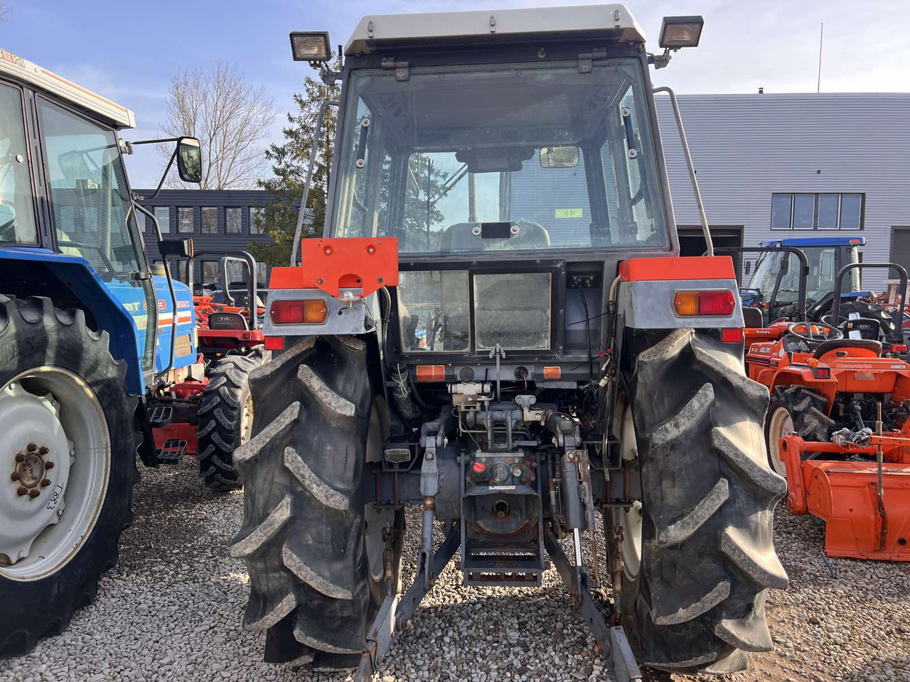 Kubota M1-65 - Farm tractor: picture 3 Kubota M1-65 - Farm tractor: picture 3