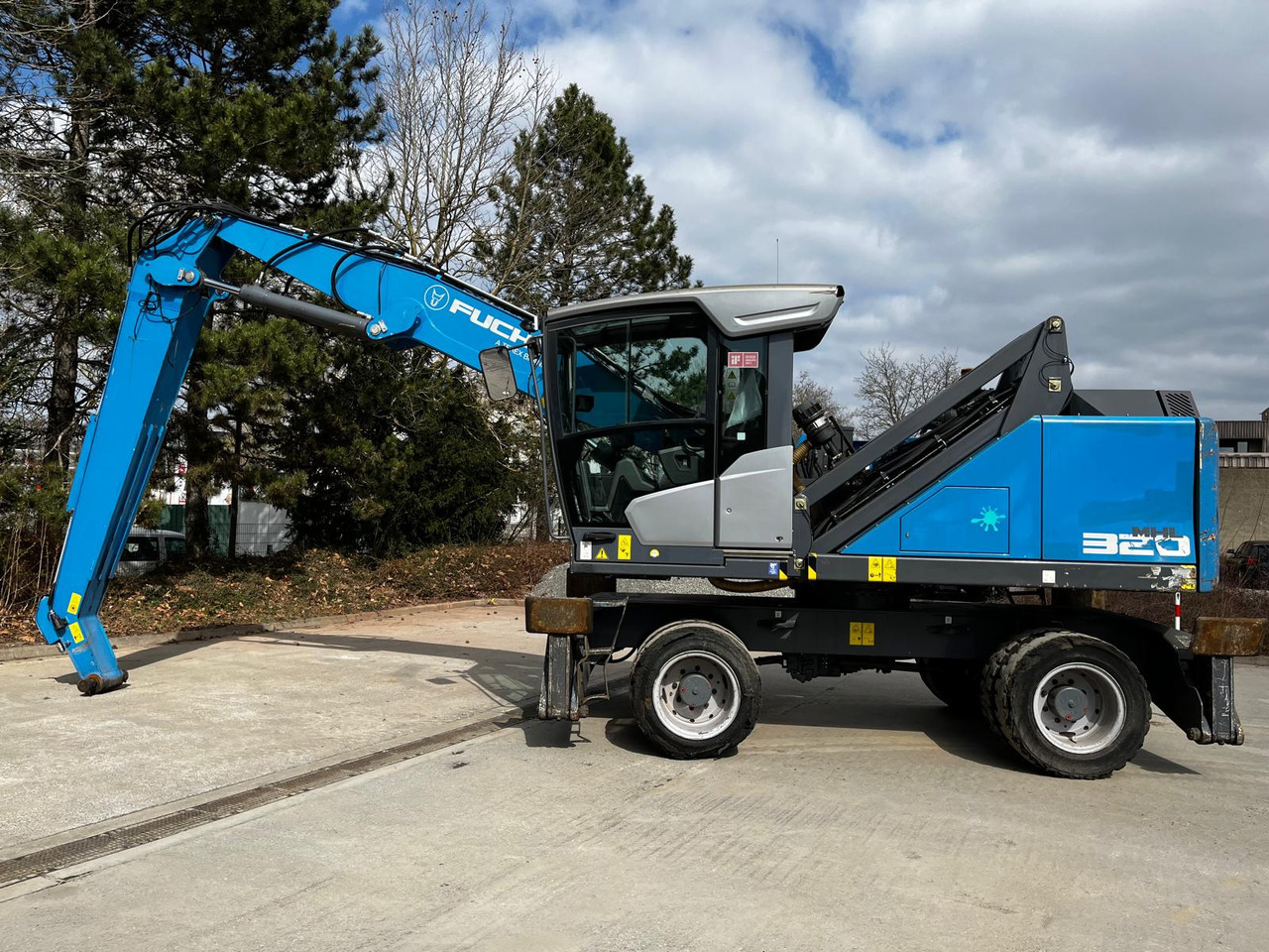 Fuchs MHL 320 F - Waste/ Industry handler: picture 1 Fuchs MHL 320 F - Waste/ Industry handler: picture 1