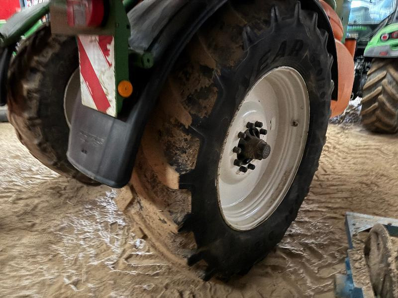 AMAZONE UX5200 - Trailed sprayer: picture 5 AMAZONE UX5200 - Trailed sprayer: picture 5