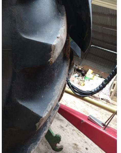 JOHN DEERE 6195R - Farm tractor: picture 4 JOHN DEERE 6195R - Farm tractor: picture 4