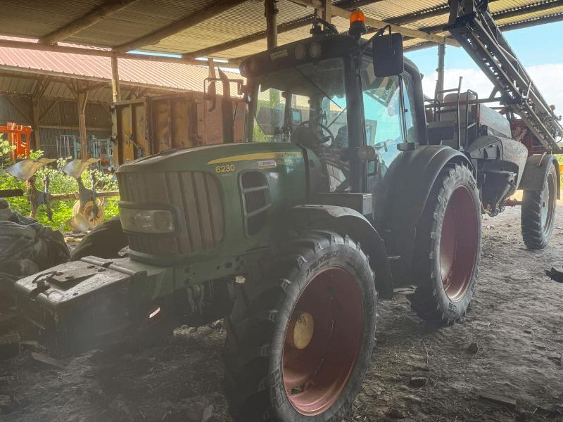 JOHN DEERE 6230 PREMIUM - Farm tractor: picture 1 JOHN DEERE 6230 PREMIUM - Farm tractor: picture 1