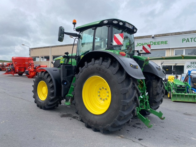 JOHN DEERE 6R215 - Farm tractor: picture 4 JOHN DEERE 6R215 - Farm tractor: picture 4