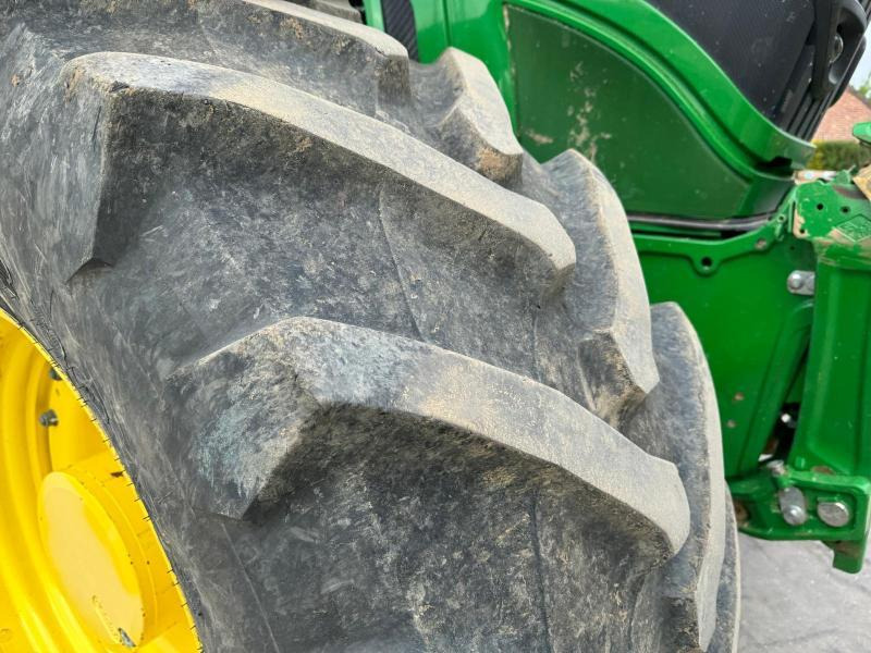 Farm tractor JOHN DEERE 6R250: picture 6
