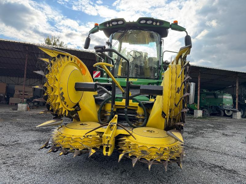 JOHN DEERE 8400 - Forage harvester: picture 2 JOHN DEERE 8400 - Forage harvester: picture 2
