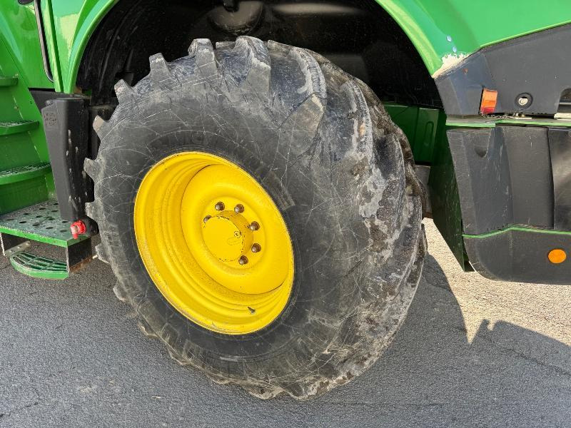 Forage harvester JOHN DEERE 8500: picture 9
