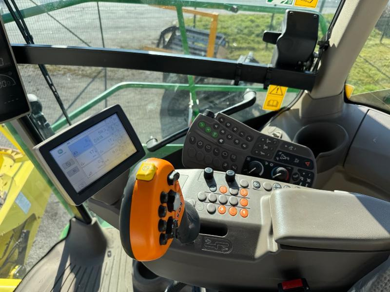 Forage harvester JOHN DEERE 8500: picture 13