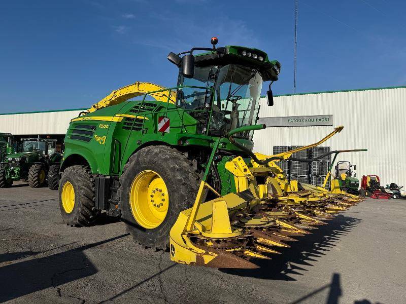 JOHN DEERE 8500 - Forage harvester: picture 3 JOHN DEERE 8500 - Forage harvester: picture 3