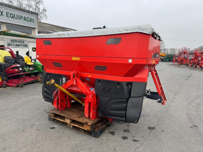 KUHN AXIS50.1W - Fertilizer spreader: picture 1 KUHN AXIS50.1W - Fertilizer spreader: picture 1