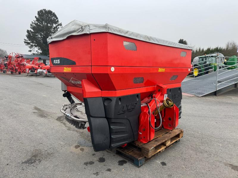 KUHN AXIS50.1W - Fertilizer spreader: picture 3 KUHN AXIS50.1W - Fertilizer spreader: picture 3