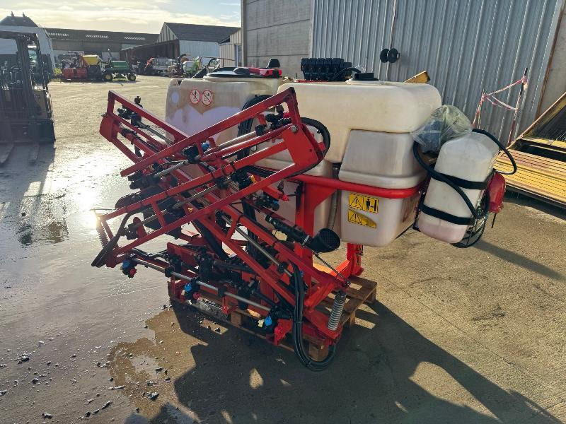 KUHN OPTIS P600 - Tractor mounted sprayer: picture 4 KUHN OPTIS P600 - Tractor mounted sprayer: picture 4